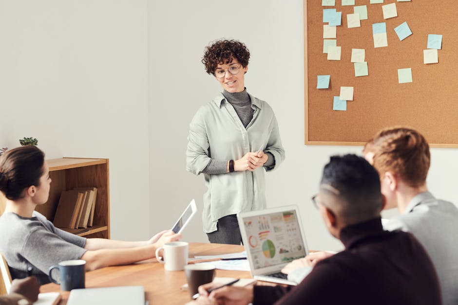 manager discussing flexible working with employee