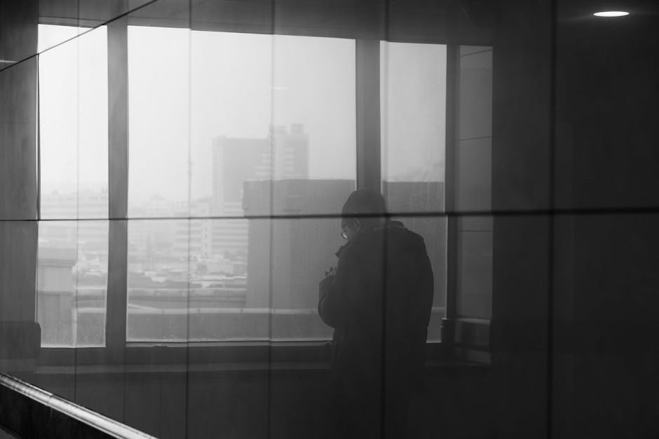 quiet zone in a hybrid office with soundproof booths